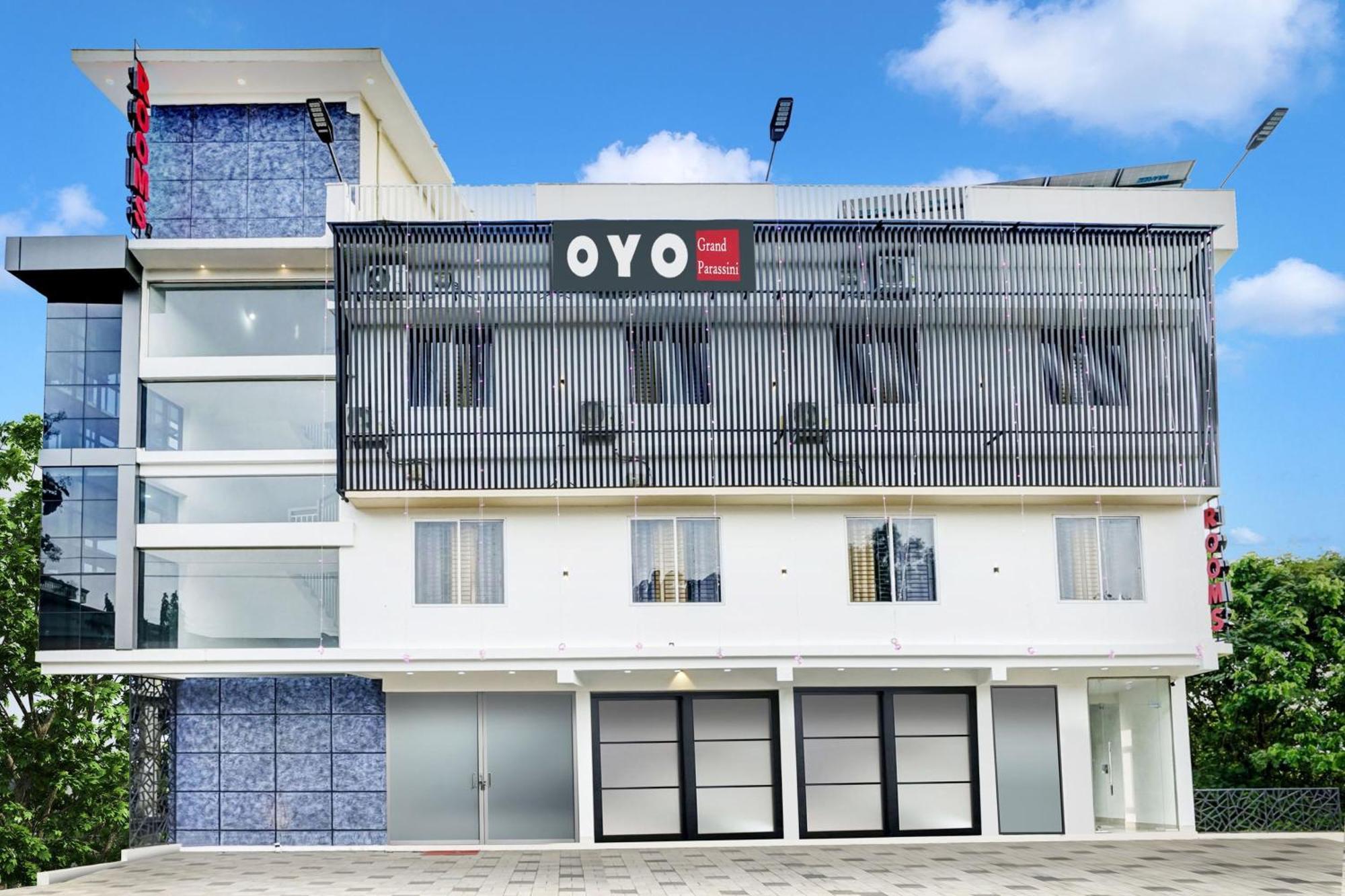 Hotel O Grand Parassini Pāppinisseri 外观 照片