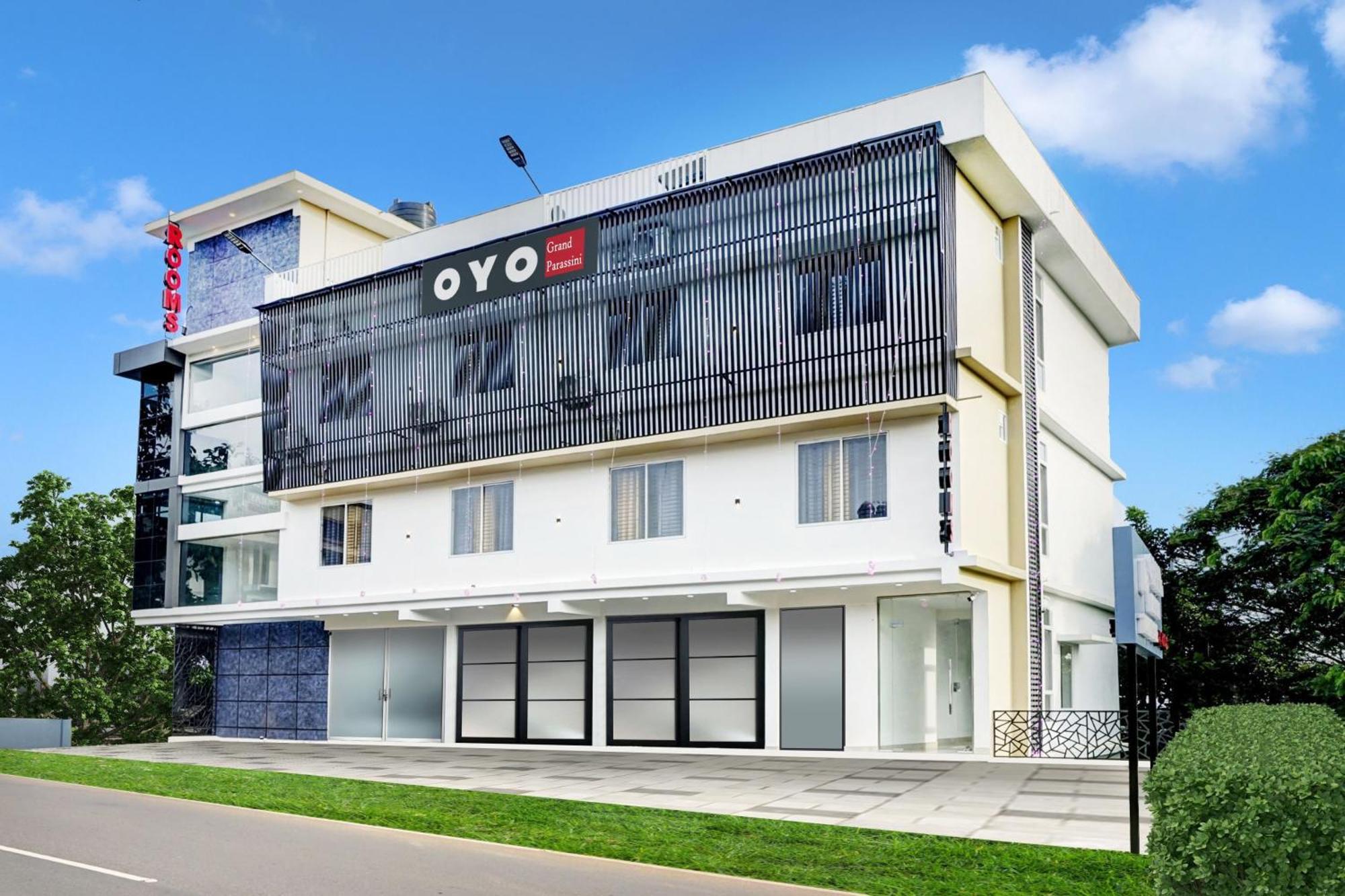Hotel O Grand Parassini Pāppinisseri 外观 照片